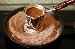 Как сварить кофе по-турецки